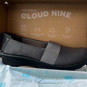 Breez brand new Gracie shoes. Beautiful gray color called evening sky size 9m